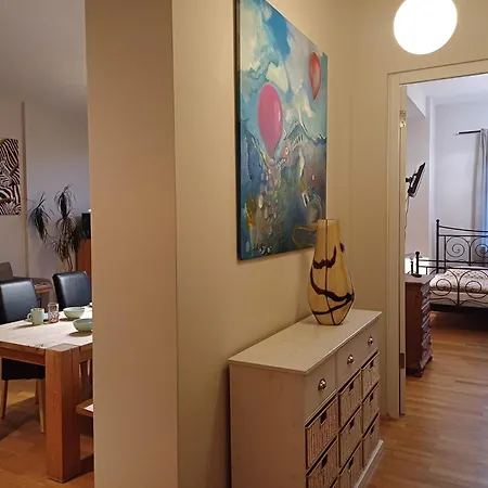 Appartement Tillyhome *